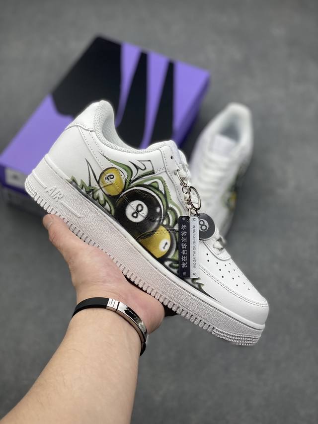 独家实拍nike Air Force 1‘07 原楦头原纸板 打造纯正低帮空军版型专注外贸渠道 全掌内置蜂窝气垫 原盒配件 原厂中底钢印、拉帮完美 官方货号:F