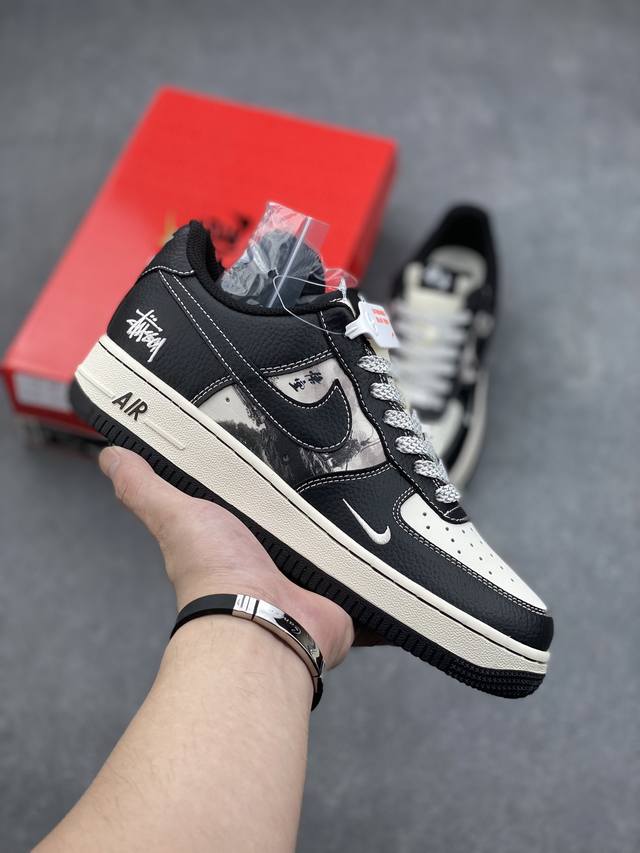 海外限量发售！公司级nike Air Force 1 '07 Low “斯图西联名--神话悟空”空军一号 低帮 运动鞋 休闲鞋 折边针车 工艺难度大 原楦头原纸