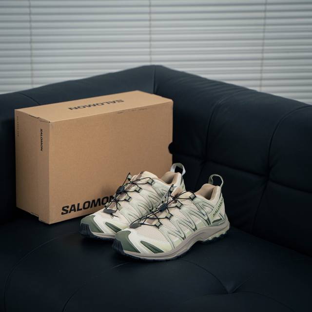 Salomon Xa Pro 3D 萨洛蒙户外越野跑鞋 477735-26 #鞋面采用sensifit贴合技术 全方位贴合包裹脚型 鞋跟部鞋底牵引设计 提供强大