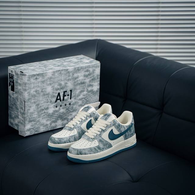 Air Force 1 Low 原装级别 原楦头原纸板 打造纯正空军版型专注外贸渠道 全掌内置蜂窝气垫 原盒配件 原厂中底钢印、拉帮完美 货号：Bx5615 5