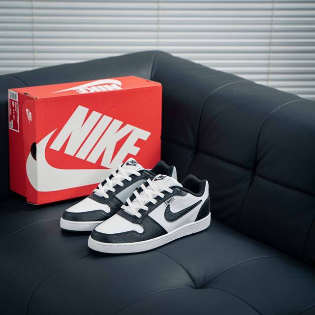 耐克nike Ebernon Low Prem 休闲运动板鞋 低帮百搭透气休闲运动板鞋，经典耐用的设计，兼顾舒适脚感和出众风范，演绎匠心之作。结构性的支撑贴合感