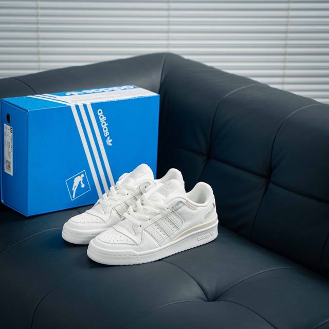 Adidas Iforum Low Cl 三叶草低邦经典魔术贴复古板鞋 男女潮流头层皮休闲鞋原楦原数据开发 采用牛培皮革材质全头层皮鞋面 原盒原标 专供外贸渠道