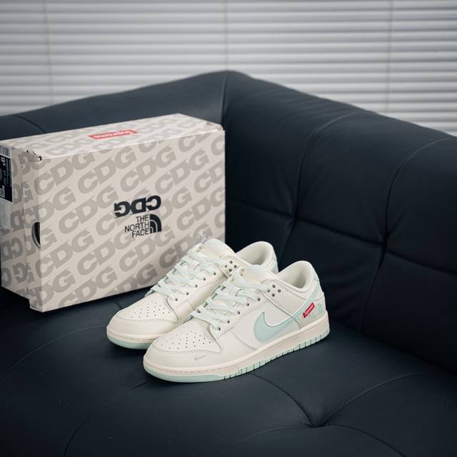 Nike Dunk 全套原楦原模倾力打造完美版型 独家原厂航空铝磨具打磨大底 鞋头坡度极致还原 无解鞋型 原盒原配 圈内天花板工艺 原厂冲刀 超高清洁度 全鞋零