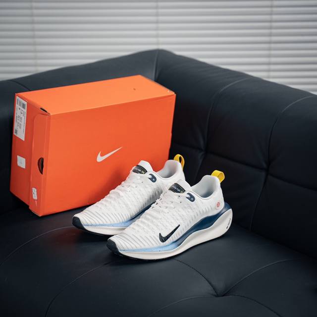 Nike Zoomx Infinity Run 4 耐克全新编织面专业缓震跑鞋 #鞋款缓震系统的设计理念借鉴了react Infinity Run跑鞋的经验，但