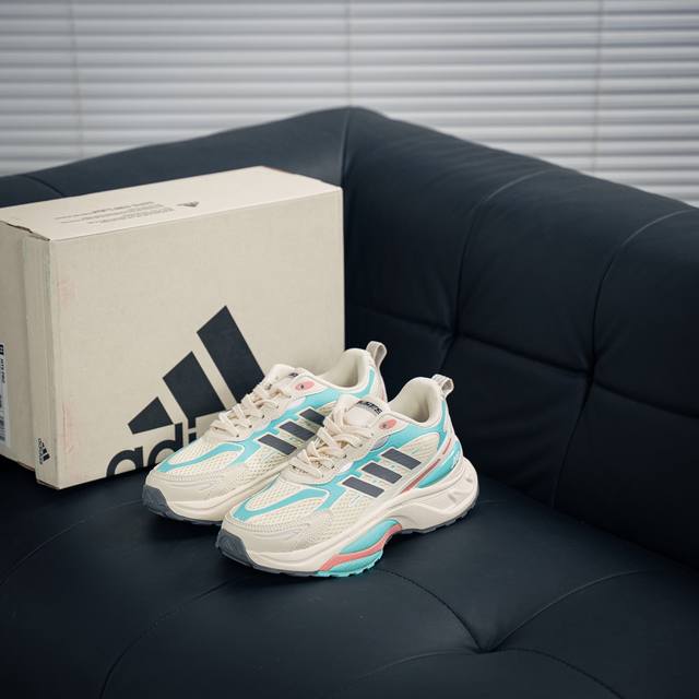 Adidas Mts Pro舒适百搭防滑耐磨低帮跑步鞋 男女同款，上脚很舒服，抓地力强，设计时尚，缓震出色，透气性时间长 有增高效果， 防滑 货号：Ih5838