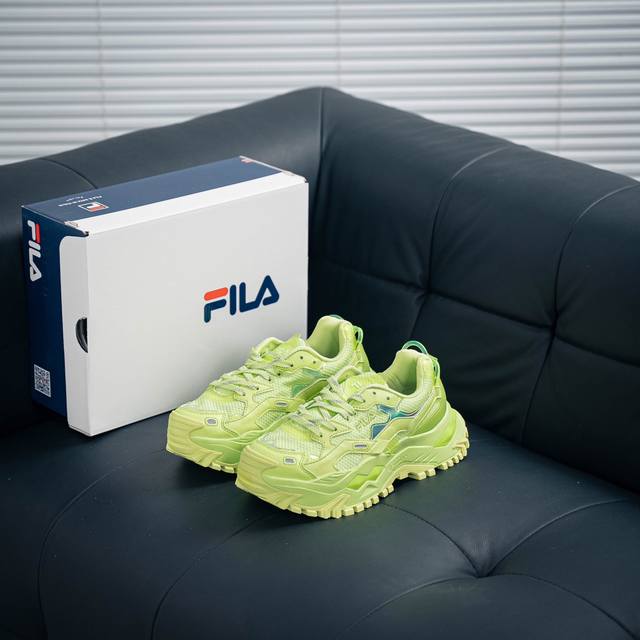 Fila Fusion斐乐潮牌 Bianco 织物合成革 硬糖 拼接减震防滑耐磨透气 低帮 老爹鞋 货号：T12W32 1Fsg 尺码：35.5 36 36.5