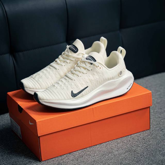 Nike Reactx Infinity Run 4 潮流舒适减震防滑跑步鞋 首发实拍 原版原楦开发 区别市面真标版本 采用flyknit透气编织鞋面 采用全掌