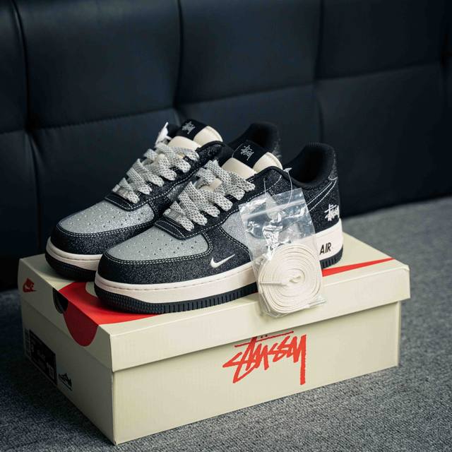 Air Force 1 Low 原装级别 原楦头原纸板 打造纯正空军版型专注外贸渠道 全掌内置蜂窝气垫 原盒配件 原厂中底钢印、拉帮完美 货号：Xz1968 5