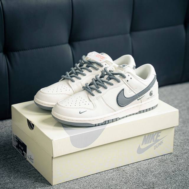 Nike Dunk 全套原楦原模倾力打造完美版型 独家原厂航空铝磨具打磨大底 鞋头坡度极致还原 无解鞋型 原盒原配 圈内天花板工艺 原厂冲刀 超高清洁度 全鞋零