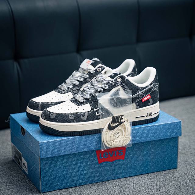 Air Force 1 Low 原装级别 原楦头原纸板 打造纯正空军版型专注外贸渠道 全掌内置蜂窝气垫 原盒配件 原厂中底钢印、拉帮完美 货号：Sj6698 0