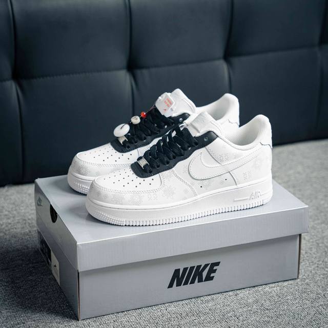 Air Force 1 Low 原装级别 原楦头原纸板 打造纯正空军版型专注外贸渠道 全掌内置蜂窝气垫 原盒配件 原厂中底钢印、拉帮完美 货号：Zh0316 0