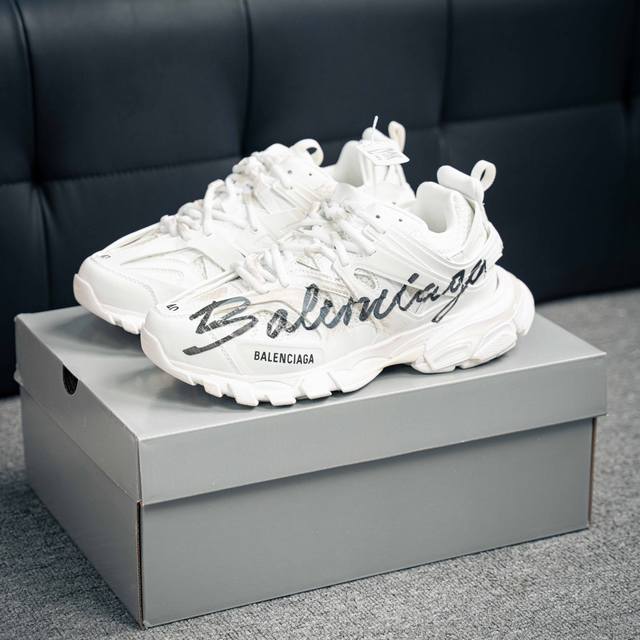 Balenciaga 巴黎世家 男女鞋配件防尘袋及附送鞋带，采用环保牛剖革组合网织布鞋面材质，外置4层组合橡胶大底 法国高端奢侈品牌-巴黎世家balenciag