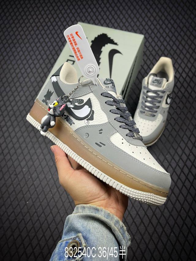 公司级nike Air Force 1‘07 原楦头原纸板 打造纯正低帮空军版型 专注外贸渠道 全掌内置蜂窝气垫 原盒配件 原厂中底钢印、拉帮完美 官方货号:C