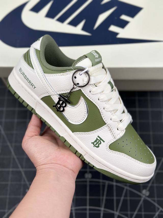 核心私 Nk Sb Dunk Low 巴宝莉联名-米白橄榄青 周年高端定制 低帮休闲板鞋 #定制鞋盒 大厂纯原品质出货 超高清洁度 皮料切割干净无任何毛边 细节