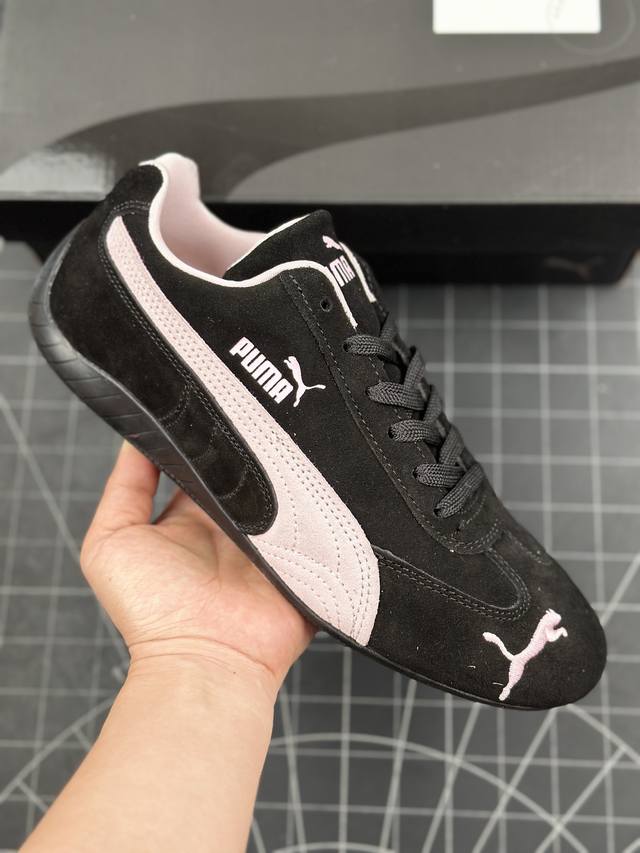 核心私 彪马 Puma Speedcat Og+ Sparco 黑粉标 防滑耐磨 休闲运动鞋 支持侧踏时的踏步工作 即使在健身房等使用环境中也能确保透气性 像吸