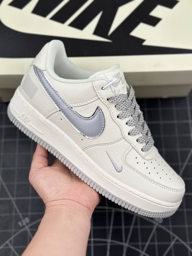 核心私 Nk Air Force 1'07 Low 二维码 米灰满天星 空军一号低帮休闲板鞋 #定制皮料 3M反光 原楦原纸板 纯正版型 清洁度完美 内置全掌气