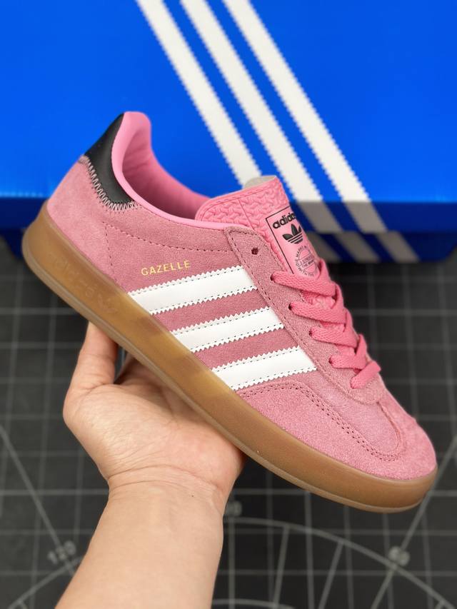 核心私 阿迪达斯adidas Originals Gazelle Indoor 三叶草休闲防滑耐磨低帮板鞋 鞋头出色设计 塑就出众贴合感 稳固的后跟贴合足部曲线