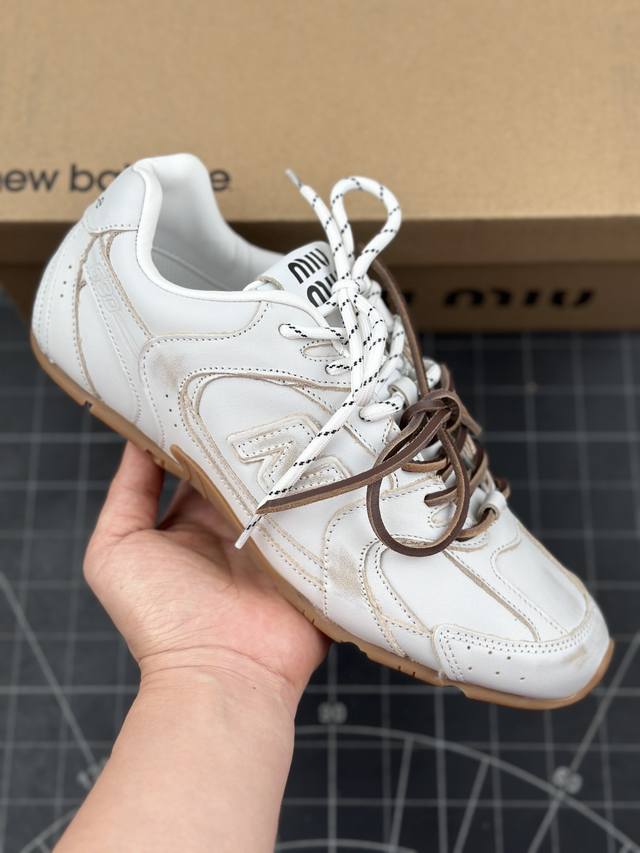 核心私 意大利奢侈品牌 缪缪miu Miu X Nb新百伦new Balance 530 Sl Leather Sneakers系列低帮经典复古休闲运动慢跑鞋“