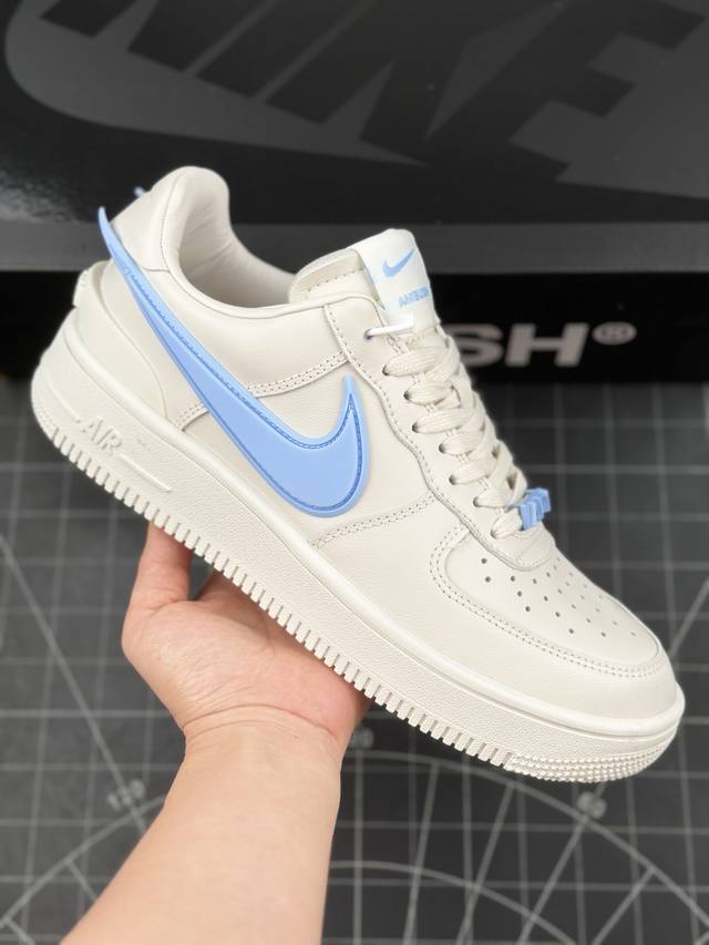 核心私 公司级ambush X Nk Air Force 1‘07 Low ”Phantom“ 联名款 空军一号低帮休闲板鞋 #鞋款鞋身以及内衬均采用了纯色皮革