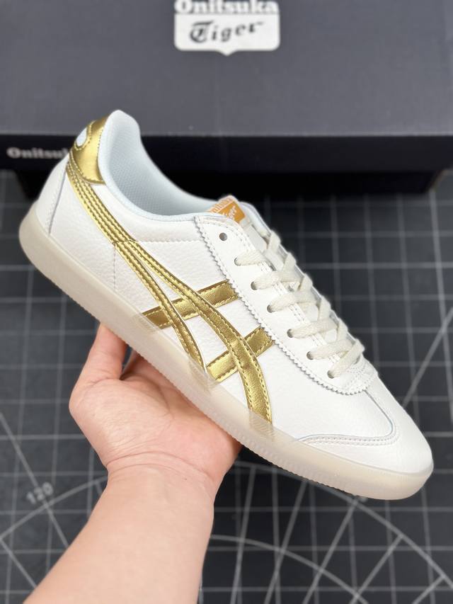 核心私 公司级亚瑟士 Onitsuka Tiger Tokuten 复古低帮休闲跑鞋 鞋跟 鞋舌处印有鬼塚虎特有的品牌logo标志 提升品牌的认知度 柔软内里材