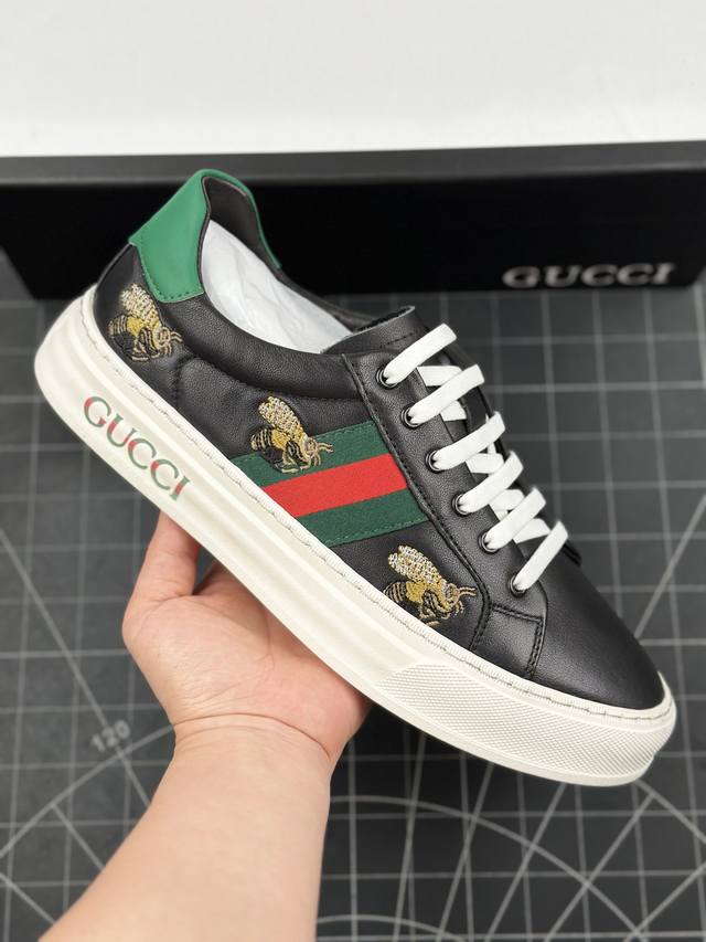 核心私 Gucci 轻奢单品 广东品质原厂 高奢古驰gucci Screener Gg High-Top Sneaker休闲潮鞋系列 意大利进口超软小牛皮+刺绣