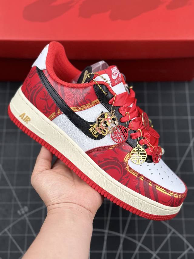 核心私 绝美的 Af1 婚鞋配色！耐克nike Air Force 1'07 Se Wedding Red 空军一号经典低帮百搭休闲运动板鞋“皮革白黑红龙年婚鞋