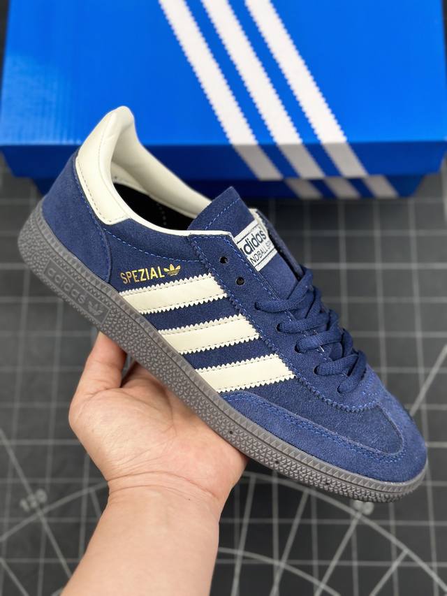 核心私 阿迪达斯adidas Originals Handball Spzl 手球运动员系列百搭休闲运动板鞋“翻毛藏蓝奶白焦糖底” #男女鞋半码制#原楦开发纸版