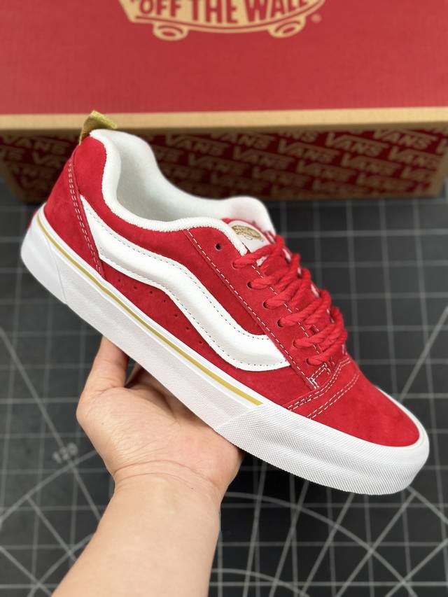 核心私 Vans Classics Knu Skool Vr3 范斯官方 大红色面包鞋 #Vans超火的土豆鞋，复古经典，鞋头放大、包边上移加厚、鞋舌加厚。Va