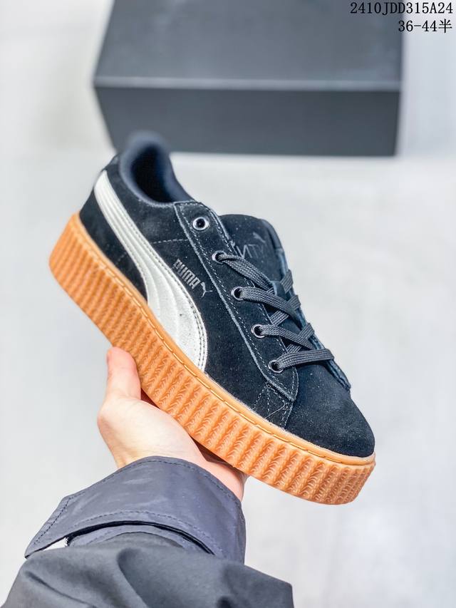 PUMA x FENTY Creeper Phatty 复古单品经典回归 彪马低帮休闲这双继承了Puma最经典的Creeper鞋款的外观蕾哈娜还以赋予了它增大尺