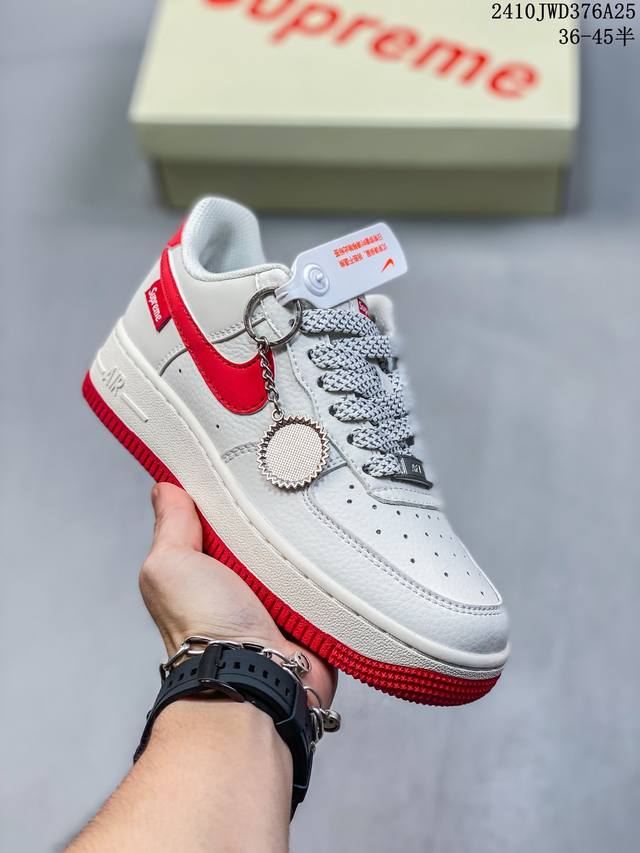 海外限量发售！公司级NIke Air Force 1 '07 Low “Supreme联名--米红”空军一号 低帮 运动鞋 休闲鞋 折边针车 工艺难度大 原楦头