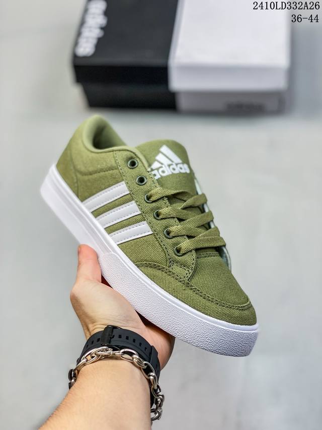 阿迪达斯 Adidas Gvp Canvas Str 三叶草校园系列军绿帆布面时尚休闲板鞋 码数：36-44 编码：10LD332A26