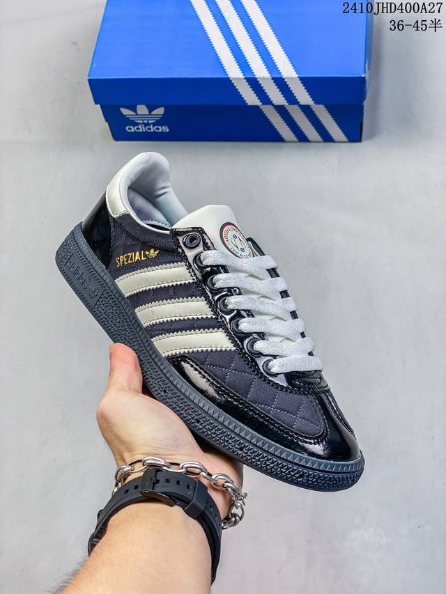 阿迪达斯 Adidas HANDBALL SPEZIAL 低帮三叶草学院风复古休闲板鞋 德训鞋 橡胶底柔软皮革经典运动鞋板鞋。圆头、缝合拼接设计、正面绑带、鞋舌