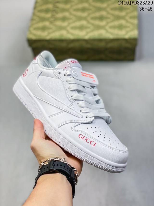 海外爆款限量发售！公司级 Travis Scott x Fragment Design x Jordan Air Jordan 1 Low OG SP 古驰联名