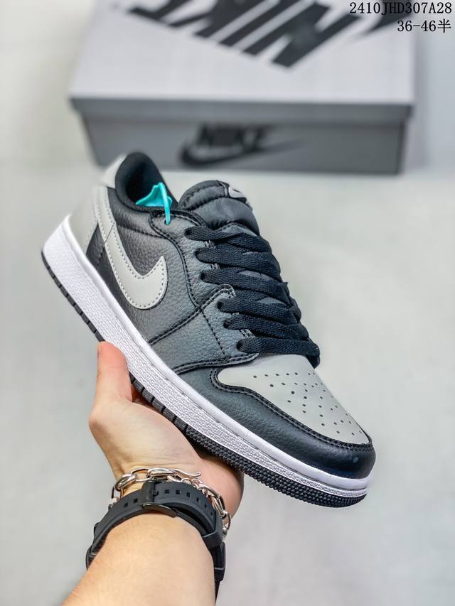 公司级 耐克 乔丹Air Jordan 1 Low AJ1 乔1 乔丹1代aj1 低帮复古文化休闲运动篮球鞋。从1985 年面世的元年款汲取设计灵感，采用简洁大