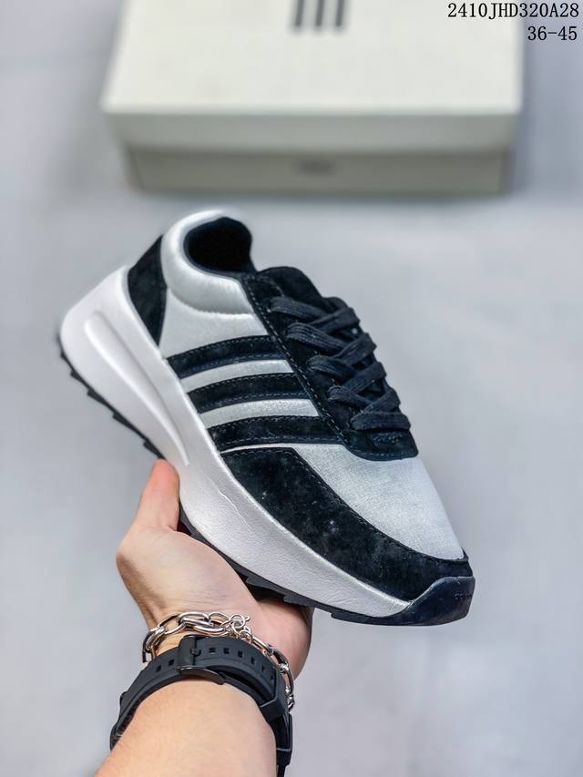 阿迪达斯 .老爹鞋 全新ADIDAS ULTRA LIGHT BOOST 系列超轻升级，10周年新一代缓震运动跑鞋。在阿迪达斯BOOST跑鞋面世十周年之际，阿迪