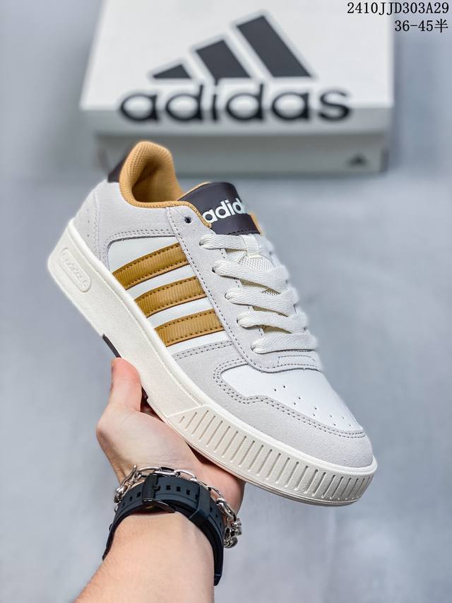 阿迪达斯Adidas Originals 学院系列 面包风经典复古低帮百搭休闲运动板鞋 货号:JR7890 尺码:如图 编码：10JJD303A30