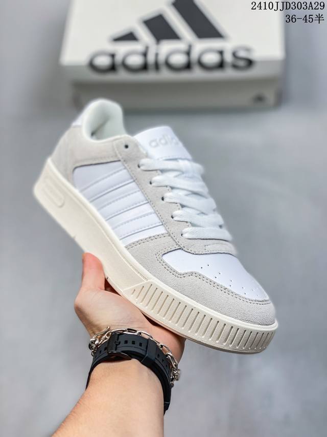 阿迪达斯Adidas Originals 学院系列 面包风经典复古低帮百搭休闲运动板鞋 货号:JR7890 尺码:如图 编码：10JJD303A30