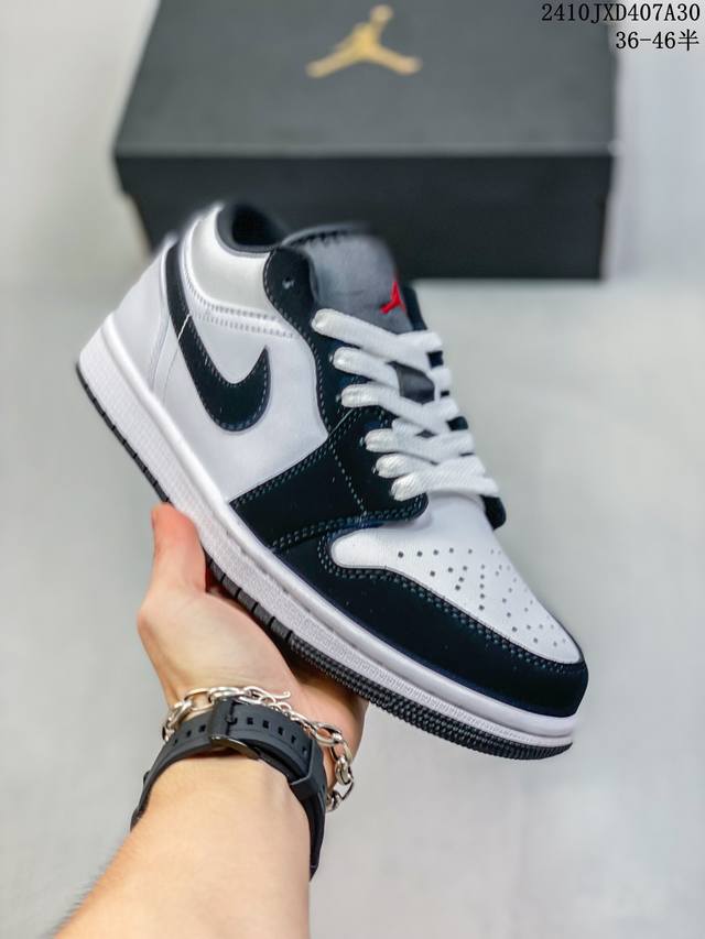 Jordan Air Jordan 1 Low“ Panda”百搭舒适防滑耐磨aj1低帮篮球鞋 黑白熊猫 货号 : HF3188-106 尺码 : 36-46