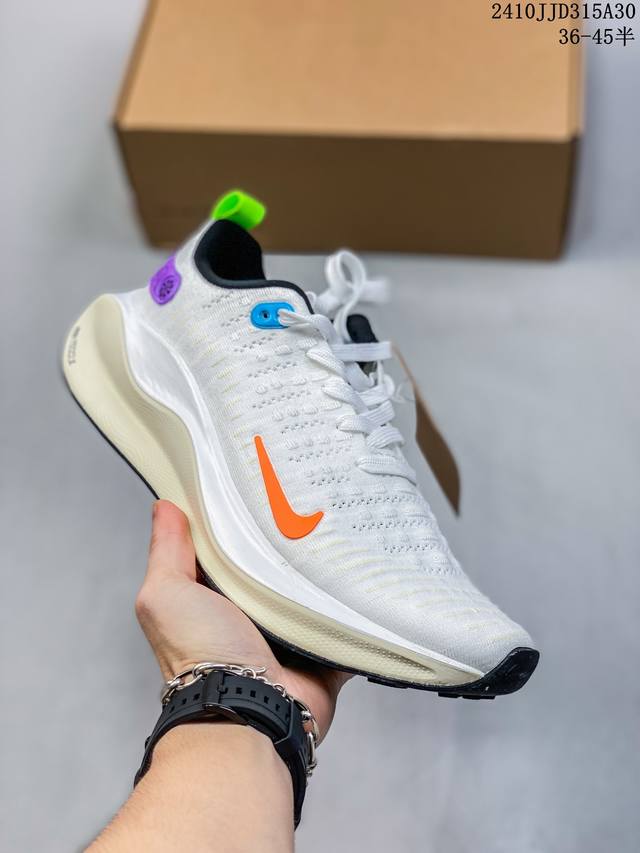 公司级NIKE Zoom React Infinity Run Fk 4 马拉松机能风格运动鞋 实拍首发 #鞋款搭载柔软泡绵，在运动中为你塑就缓震脚感。设计灵感