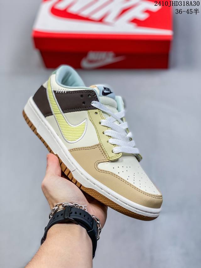 公司级带半码 耐克Nike SB Dunk Low 扣篮系列复古低帮休闲运动滑板板鞋。采用脚感柔软舒适ZoomAir气垫，有效吸收滑板等极限运动在落地时带来的冲