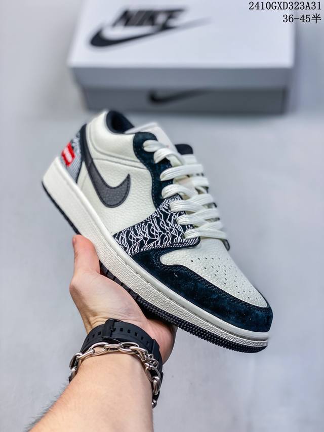 耐克Nike Dunk Low 板鞋 SB系列经典百搭休闲运动板鞋加厚鞋舌的填充，使舒适性大大提升，同时也更方便穿脱中底部分则加入了脚感柔软舒适ZoomAir气