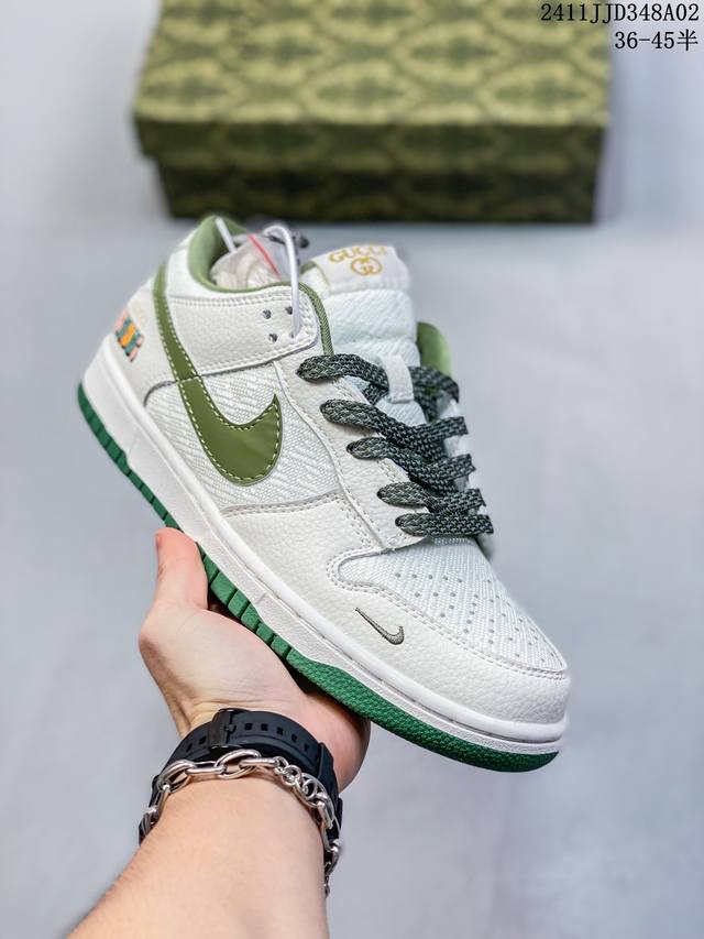 S版清仓特价 福利特价 耐克Nike Dunk Low 板鞋 SB系列经典百搭休闲运动板鞋加厚鞋舌的填充，使舒适性大大提升，同时也更方便穿脱中底部分则加入了脚感