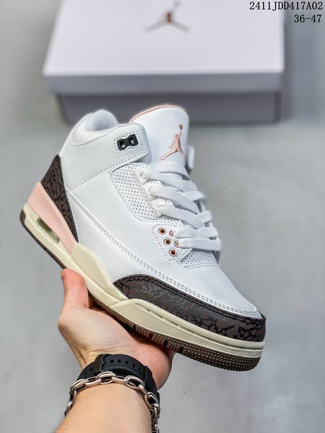 公司级Air Jordan 3 Retro 复刻白水泥 AJ3 乔丹3代 aj3 乔3 经典复刻白水泥 乔丹篮球鞋系列 鞋身以白色为主调，采用优质皮革材质搭配鞋