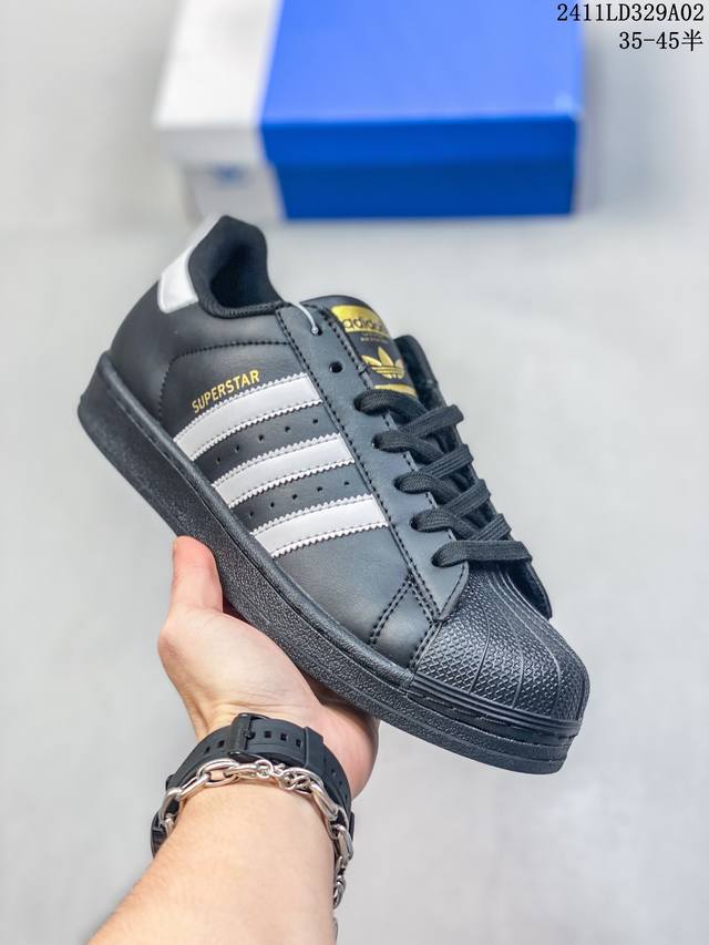 公司福利 Adidas Superstar 贝壳头 顶级充正版本 专供各大实体专卖店货源 原底档案 原楦头 原厂 进口皮质 经典百搭小白鞋 尺码：35 36 3