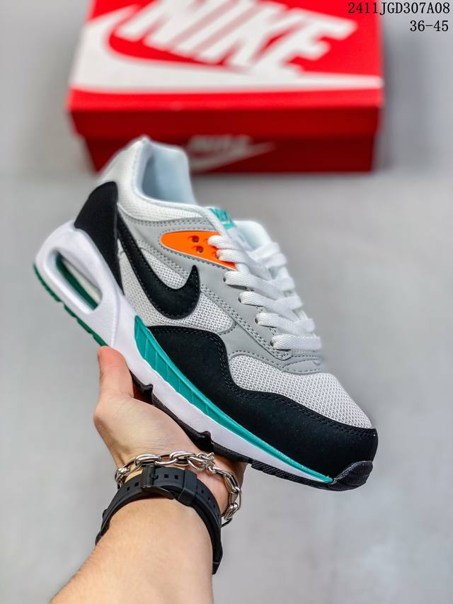 耐克 NIKE Air Max Correlate 气垫缓震耐磨运动鞋时尚潮流休闲透气跑步鞋，选用网眼鞋面，脚感舒适透气。鞋舌、鞋侧及后跟处饰有品牌标识，简约大