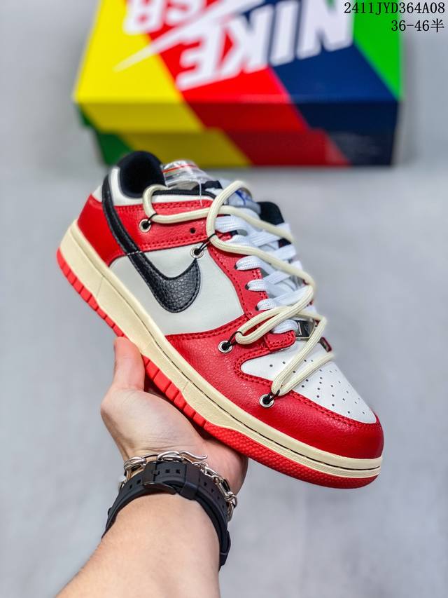 Nike Dunk Low SB联名 解构绑带滑板鞋 这双鞋带系统延续了今年的代表性风格，保持了 Dunk SB Low 街头属性的同时，Virgil 强烈的解