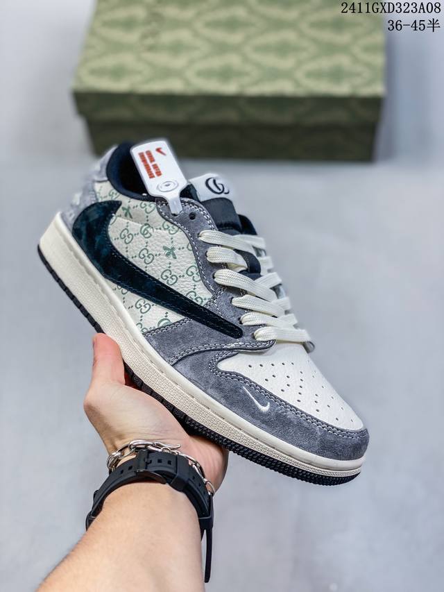 斯图西Stussy-绑带米黑勾海外官方同步发售，斯图西Stussy x Nike Dunk Low 耐克板鞋。Stussy是源于美国的潮流品牌，音译为斯图西，融