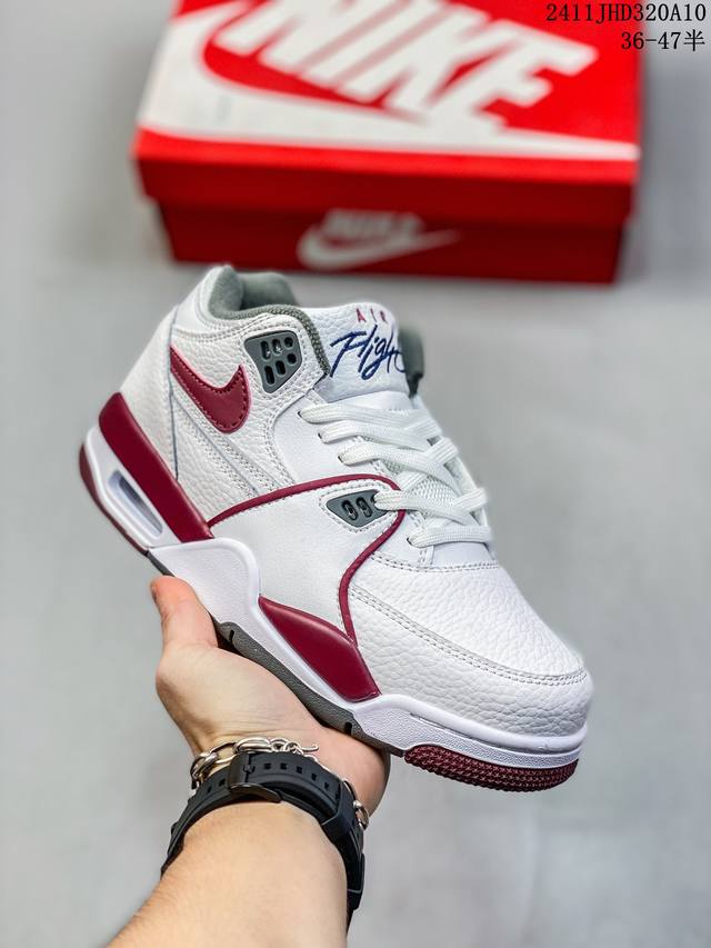 特价头层 耐克 89款 Nike Air Flight Legacy 89 红白 采用白色皮革鞋面，黑红色覆盖鞋舌，孔眼，Swooshes，脚跟品牌，饰边，中底