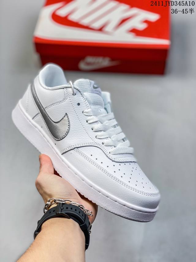 公司级带半码 Nike Court Vision Low 百搭单品 受1980年代中期趋势的启发，NikeCourt Vision Low是一款融合了复古篮球风