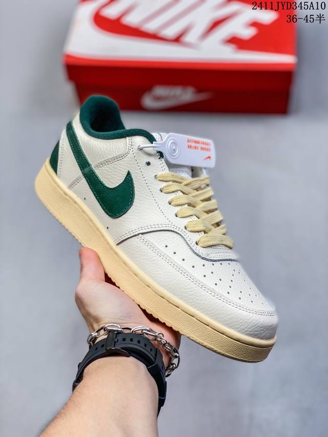 公司级带半码 Nike Court Vision Low 百搭单品 受1980年代中期趋势的启发，NikeCourt Vision Low是一款融合了复古篮球风